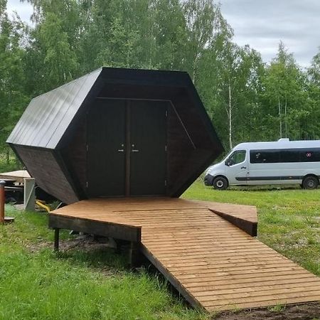 Ku:Kaerg Hotel Põldeotsa Kültér fotó